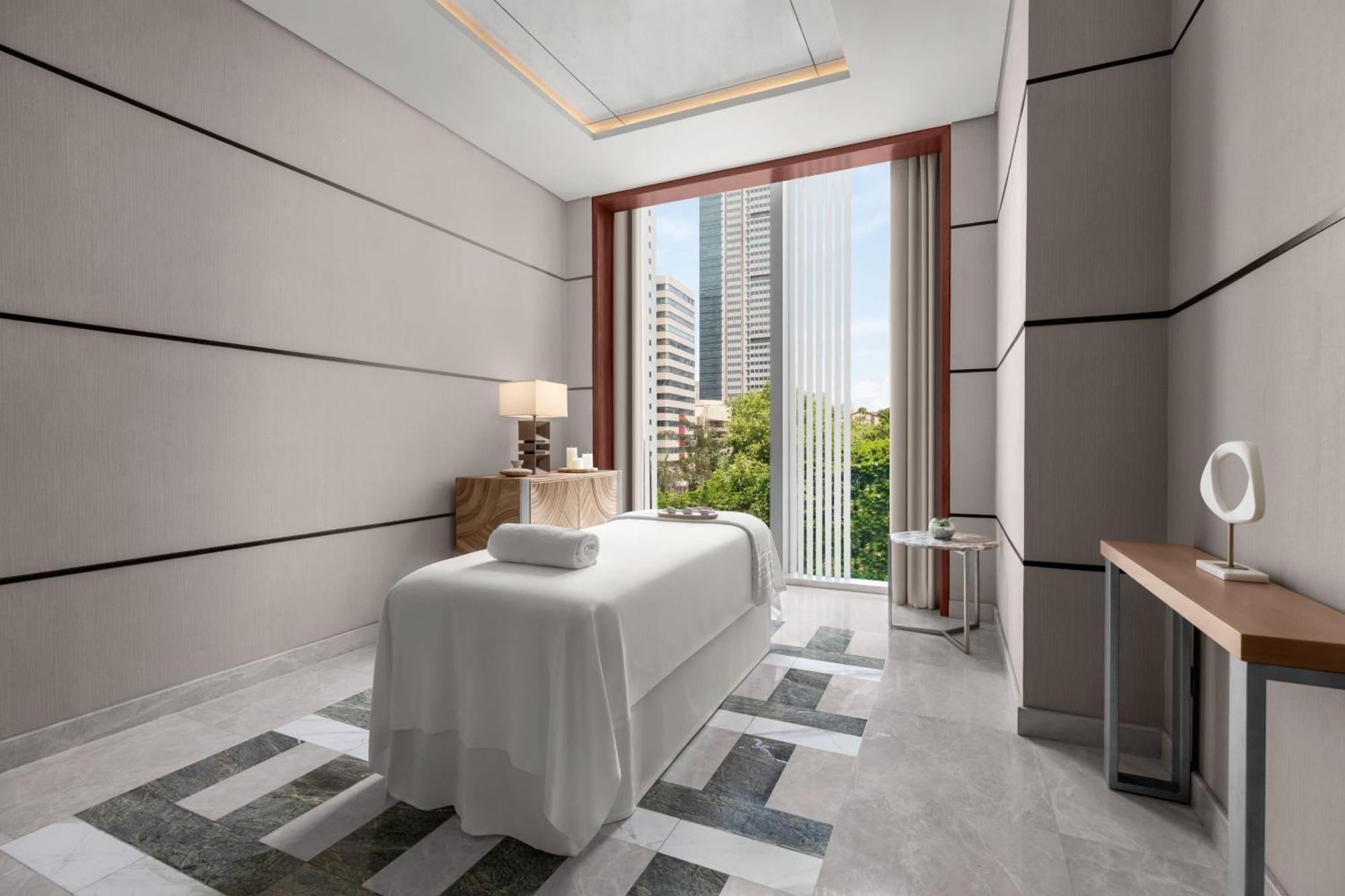 Готель The Westin Manila Pasig City Екстер'єр фото